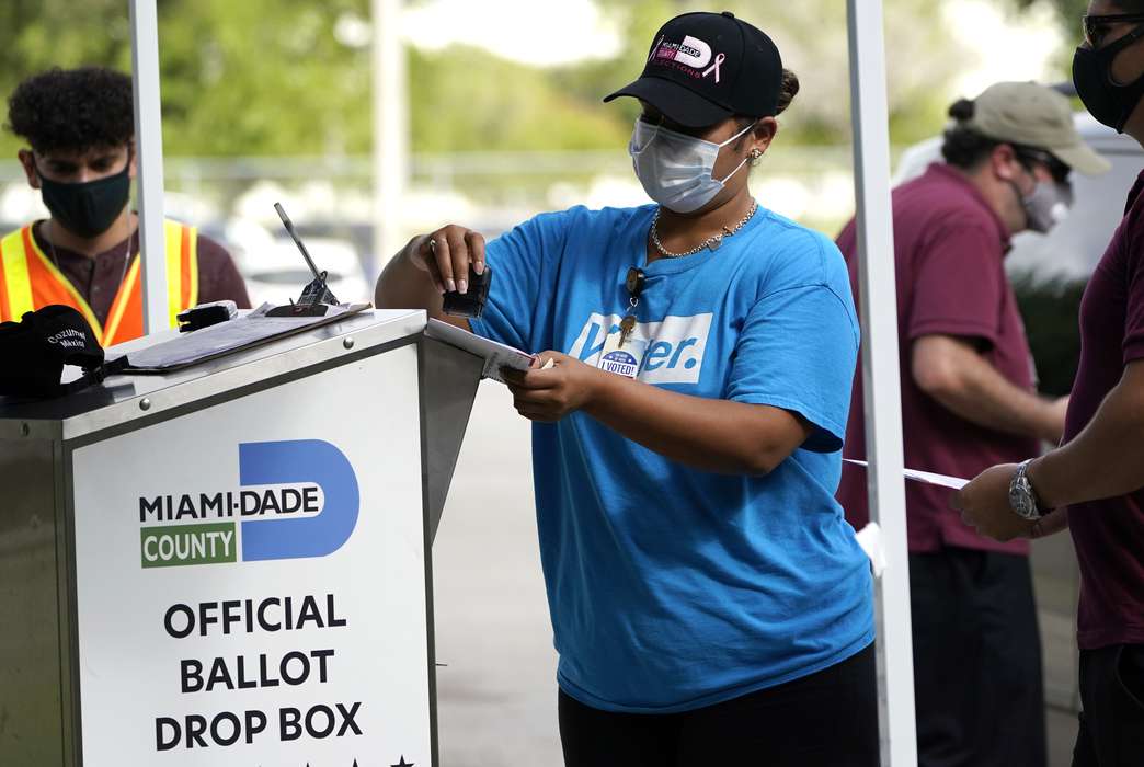 An amendment to restore voting rights to felons in Florida didn't affect turnout in areas where it would have had the most effect. (AP Photo/Lynne Sladky)