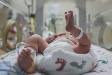 Rapid genetic testing on babies in the ICU can save lives and reduce health care costs. (Shutterstock)