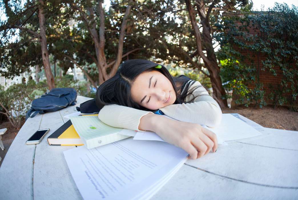 Sleeping too much or not enough can affect white cell counts. (Pixabay/lograstudio)